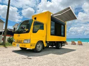 サイドオーニング RV TOYO(照明付き)のカタログ掲載例